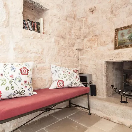 Holiday home Trullo Acquario