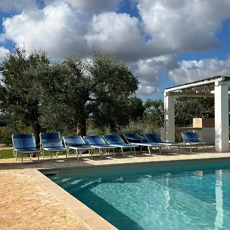 Trullo Acquario * Castellana Grotte